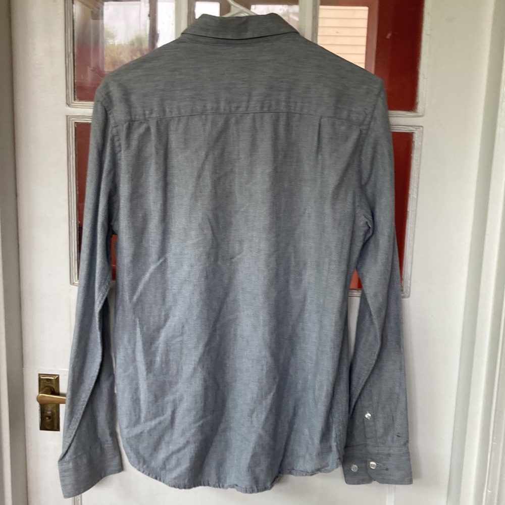 Blue/grey RVCA button down. size small - Picture 3 of 3